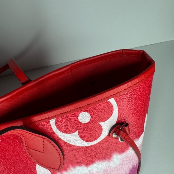 Louis Vuitton Neverfull Limited Edition Escale MM Tote W/ Pouchette - Picture 14 of 16